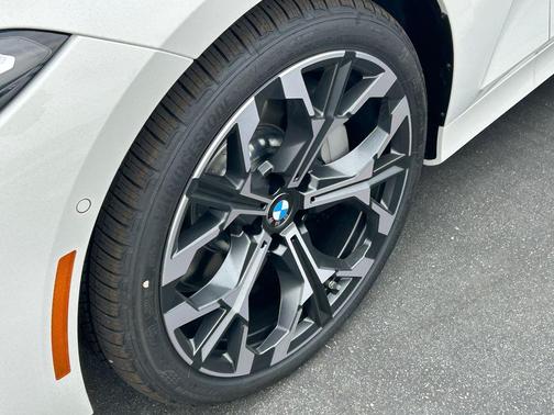 Alpine White 2026 BMW 330 I