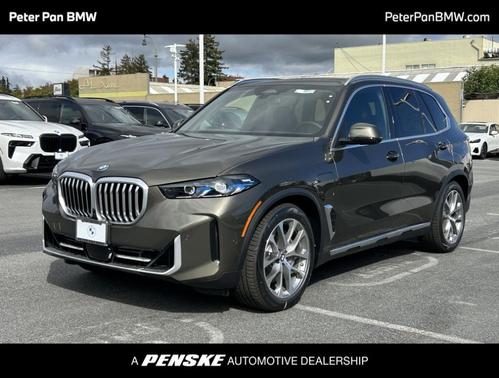 Manhattan Green Metallic 2026 BMW X5 PHEV xDrive50e