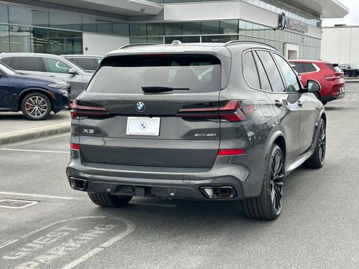 Gray Metallic 2026 BMW X5 xDrive40i
