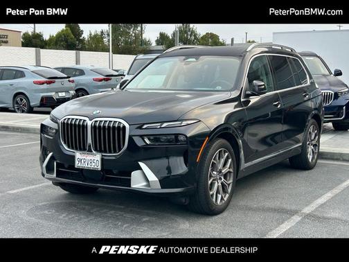 Black Sapphire Metallic 2024 BMW X7