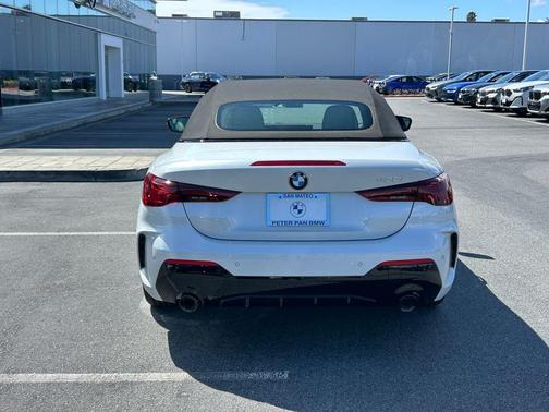 Mineral White Metallic 2026 BMW 430 i