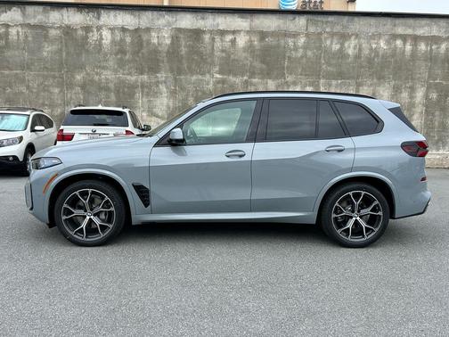 Gray Metallic 2026 BMW X5 xDrive40i