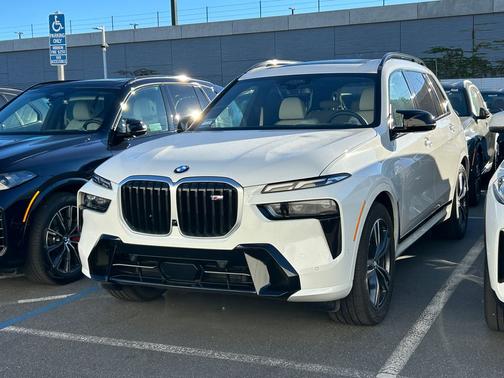 Alpine White 2026 BMW X7 M60i