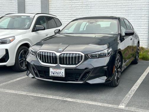 Black Sapphire Metallic 2026 BMW 540 i xDrive