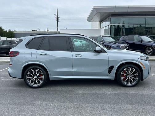 Gray Metallic 2026 BMW X5 xDrive40i