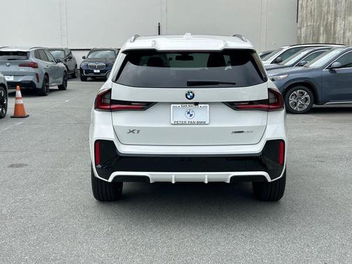 Alpine White 2026 BMW X1 xDrive28i