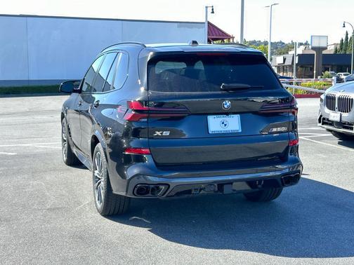 Black Sapphire Metallic 2026 BMW X5 M60i