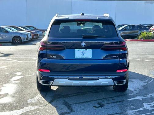 Tanzanite Blue II Metallic 2026 BMW X5 PHEV xDrive50e