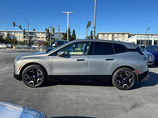 Oxide Grey Met 2024 BMW iX
