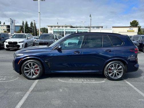 Tanzanite Blue II Metallic 2026 BMW X5 PHEV xDrive50e