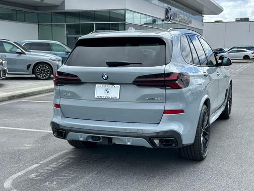 Gray Metallic 2026 BMW X5 xDrive40i