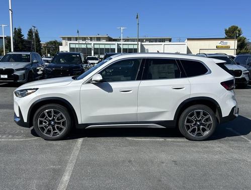 Mineral White Metallic 2026 BMW X1 xDrive28i