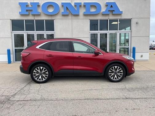 2020 Ford Escape Titanium Hybrid