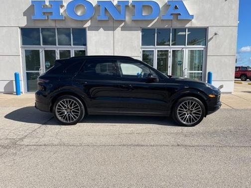2020 Porsche Cayenne Base