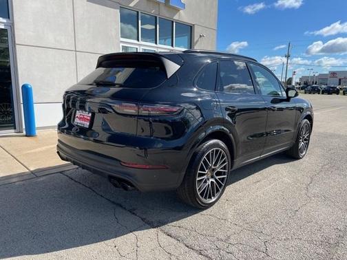 2020 Porsche Cayenne Base