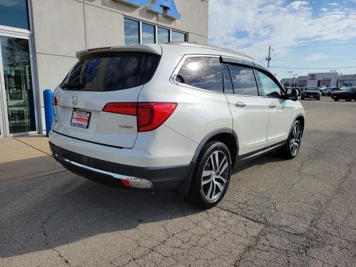 2017 Honda Pilot Touring