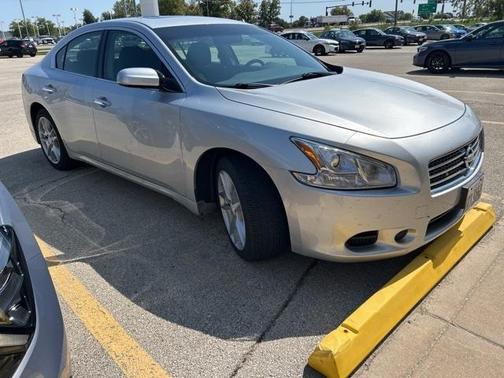 2010 Nissan Maxima S