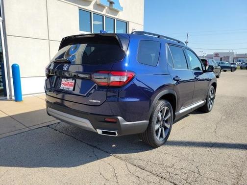2025 Honda Pilot Touring