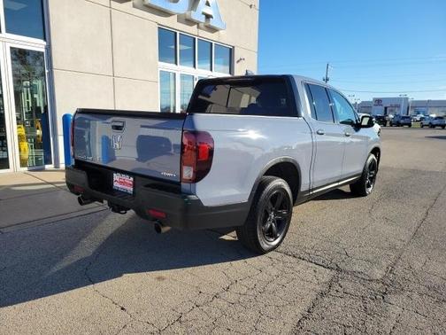 2022 Honda Ridgeline Black Edition