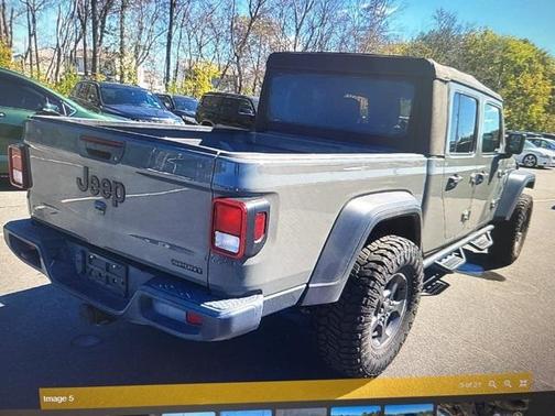 2020 Jeep Gladiator Sport