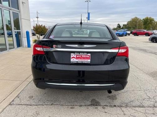 2012 Chrysler 200 Limited