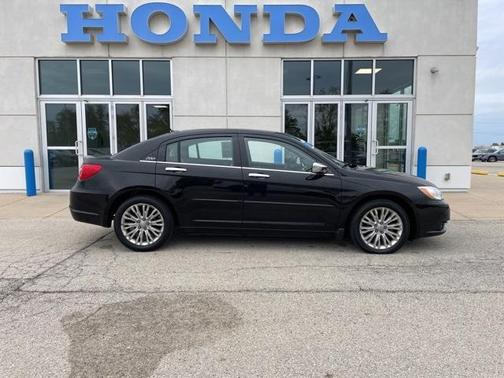 2012 Chrysler 200 Limited