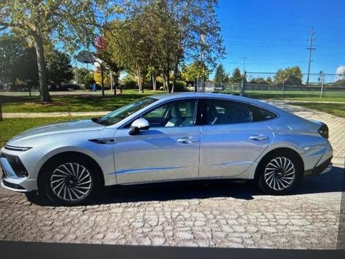 2024 Hyundai SONATA Hybrid SEL