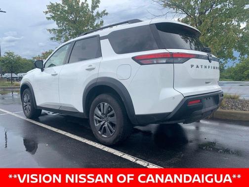 Glacier White 2026 Nissan Pathfinder SV