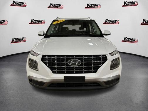 2023 Hyundai VENUE SEL