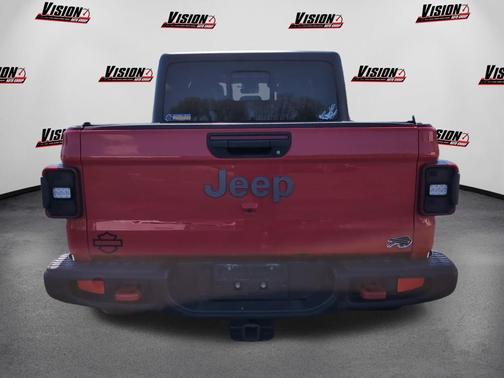 Firecracker Red Clearcoat 2020 Jeep Gladiator Rubicon