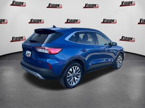 Blue Metallic 2022 Ford Escape Titanium Hybrid