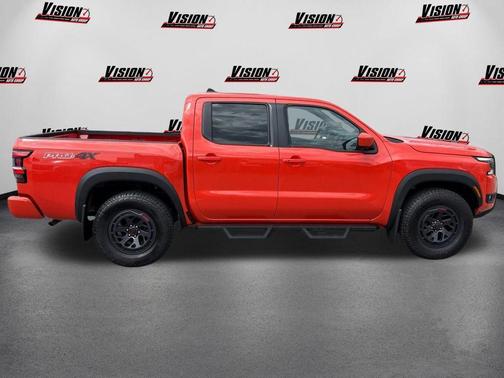 Afterburn Orang 2025 Nissan Frontier PRO-4X