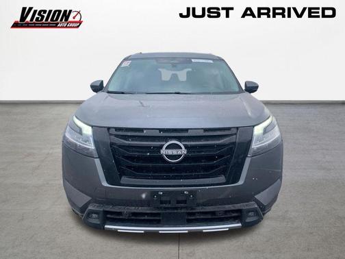 Gun Metallic 2023 Nissan Pathfinder SL