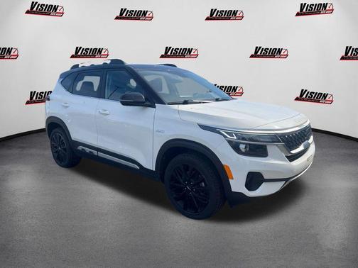2022 Kia Seltos Nightfall