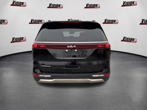 2024 Kia Carnival SX
