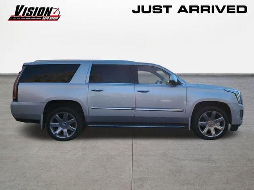 2017 Cadillac Escalade ESV Luxury