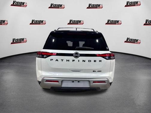 2 Tone White / Black Roof 2023 Nissan Pathfinder SL
