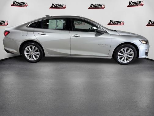 Silver Ice Metallic 2019 Chevrolet Malibu LT