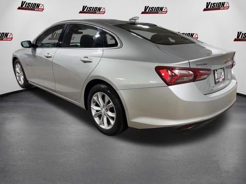 Silver Ice Metallic 2019 Chevrolet Malibu LT