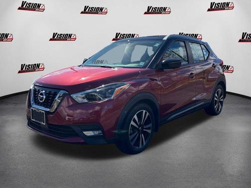 2020 Nissan Kicks SR