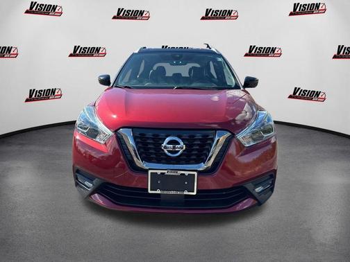2020 Nissan Kicks SR