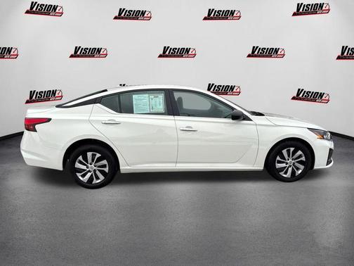 2025 Nissan Altima S