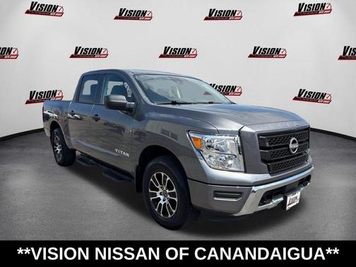 2023 Nissan Titan SV