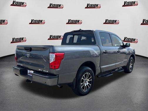 2023 Nissan Titan SV