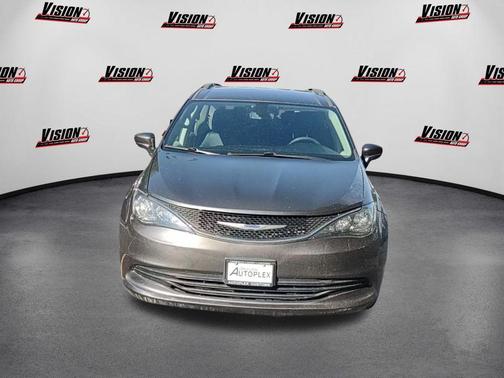 2020 Chrysler Voyager LXI