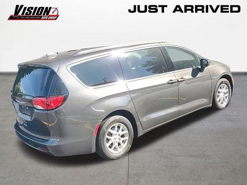 2020 Chrysler Voyager LXI