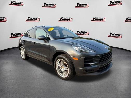 2021 Porsche Macan Base