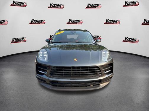 2021 Porsche Macan Base