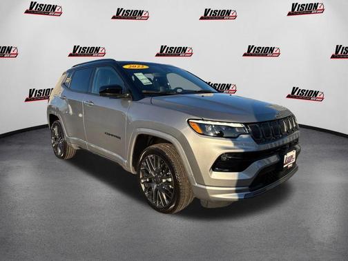 Billet Silver Metallic Clearcoat 2022 Jeep Compass Altitude