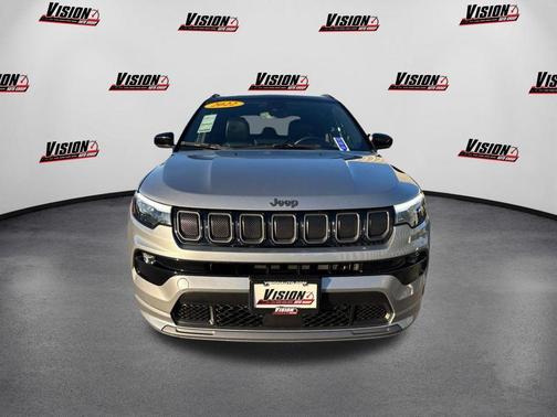 Billet Silver Metallic Clearcoat 2022 Jeep Compass Altitude
